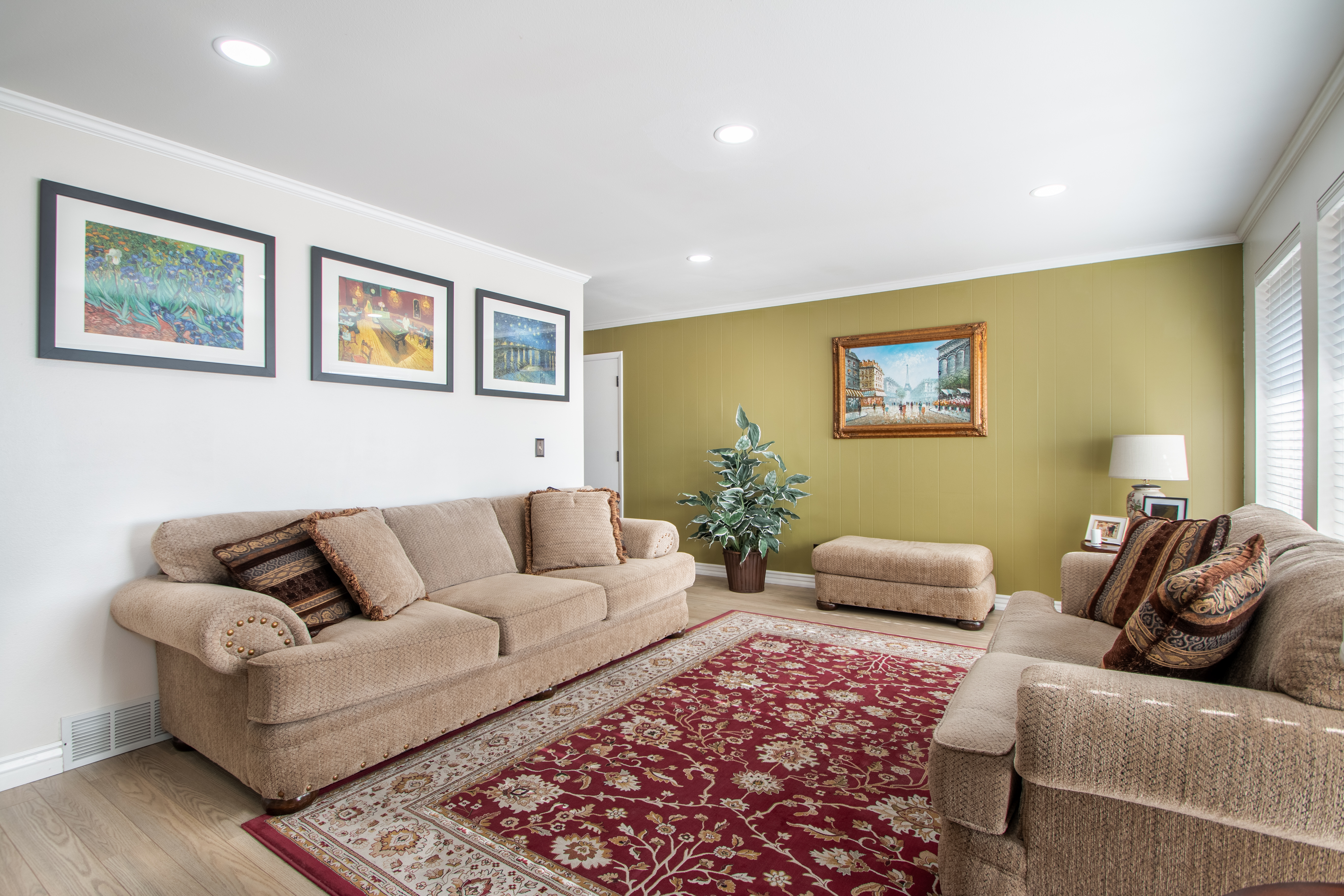 Real Estate Image 6